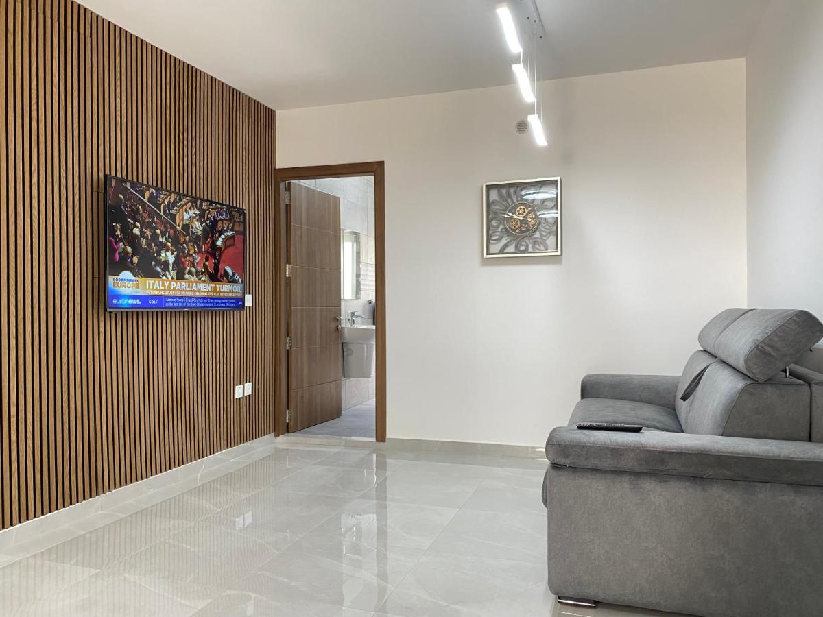 Seaside Apartment In Gzira Buitenkant foto